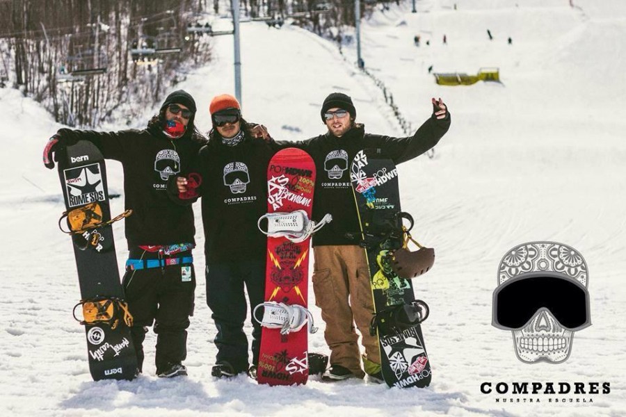 compadres-clique-foundation-snowboard